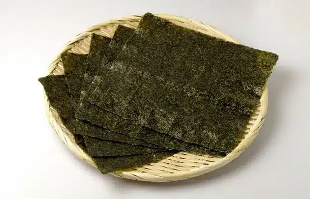 Recette traditionnelle de sushi temaki