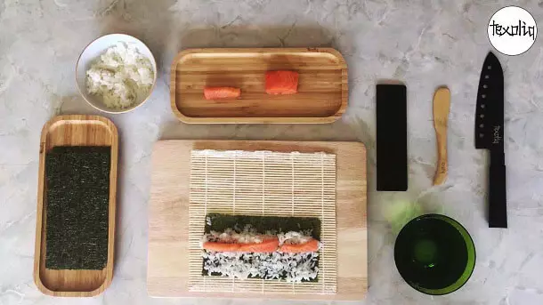 Traditionellt hosomaki sushi recept steg 4