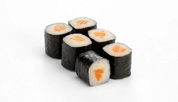 Traditional hosomaki sushi recipe